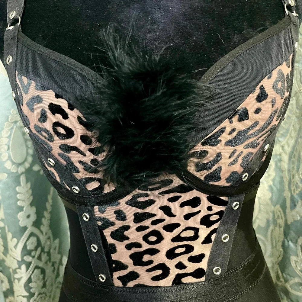 Leopard Print Bustier Size S Garter Slip Black Feather Accent  Mesh Adjustable - Picture 5 of 13